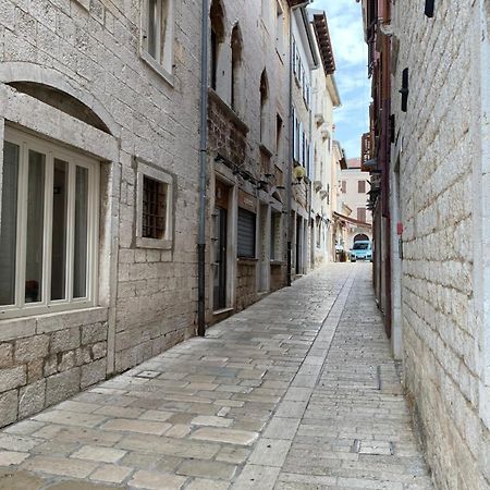 Cardo Apartments Porec Bagian luar foto