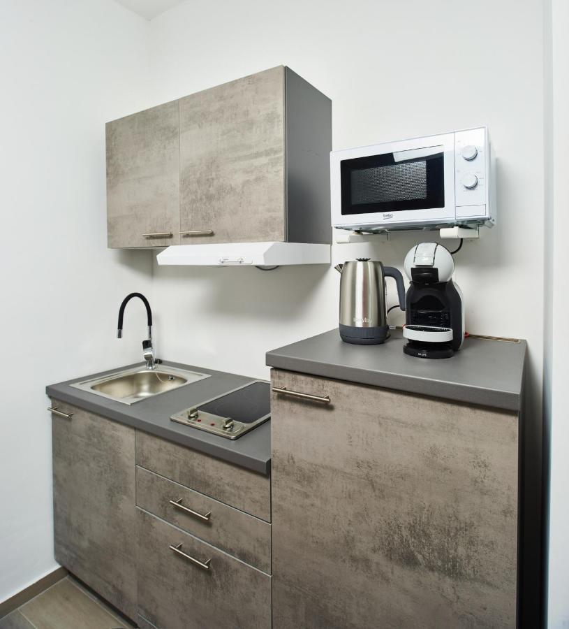 Cardo Apartments Porec Bagian luar foto