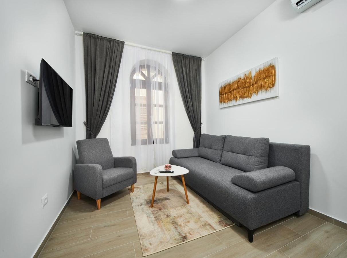 Cardo Apartments Porec Bagian luar foto